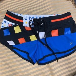 Hurley /women’s swim shorts🧡💙💛🖤